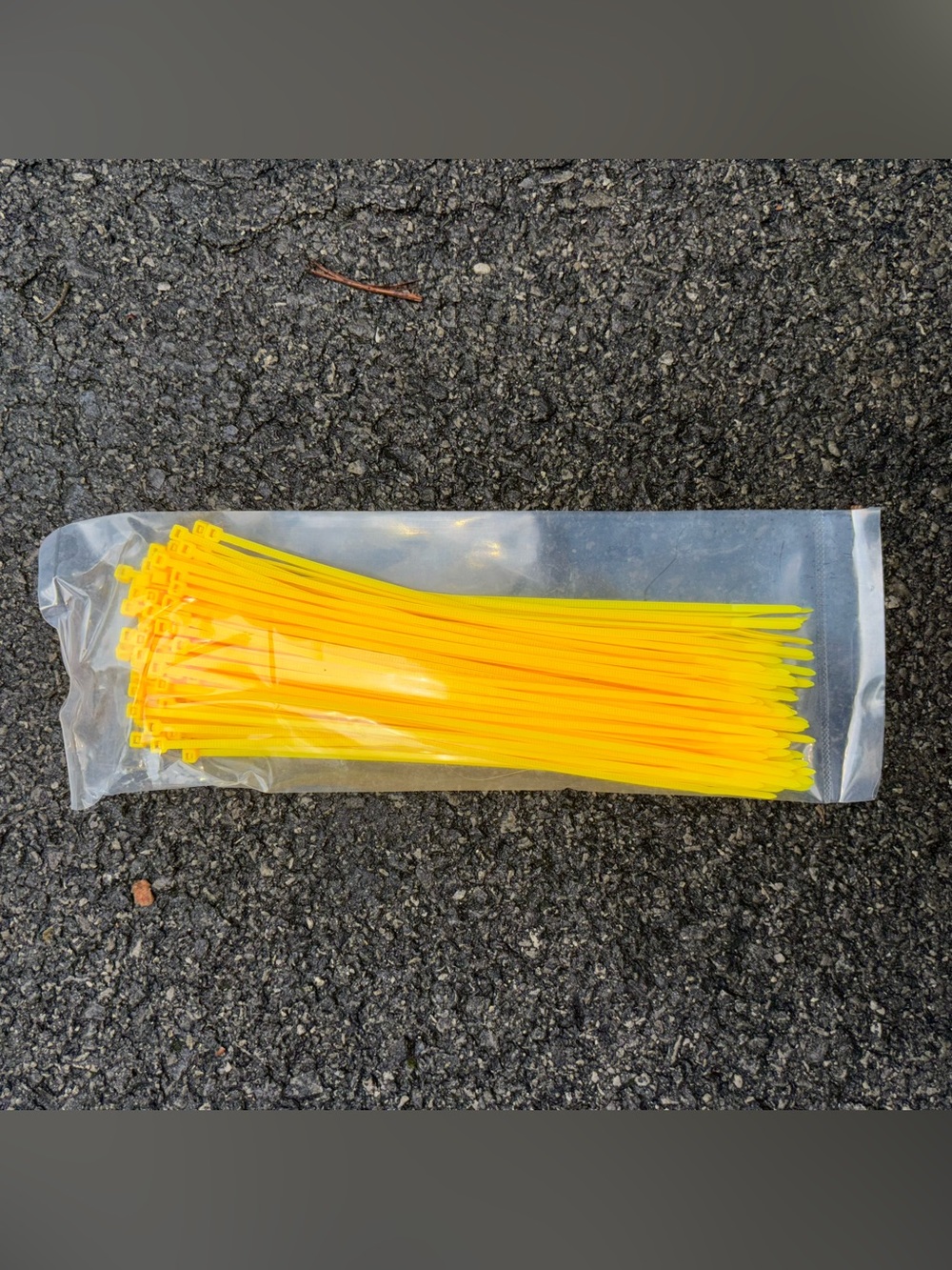 100 8” Yellow Zip Ties